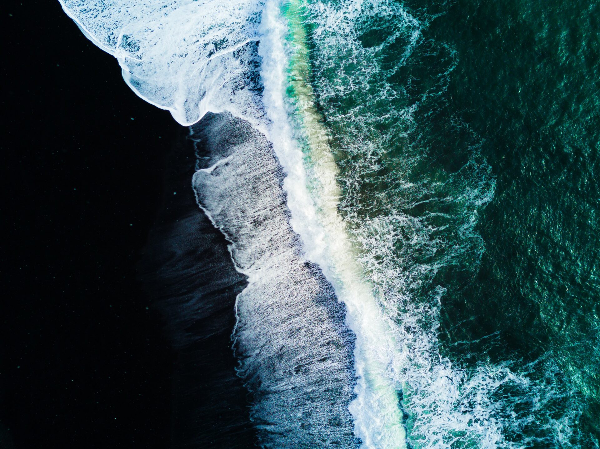 01_Atmospheric_35_willian-justen-de-vasconcellos-hKwBa0Gltuk-unsplash