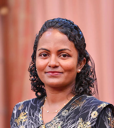 Aminath-Shauna-ORRAA-Inc.-board-member-Jan-2024-headshot